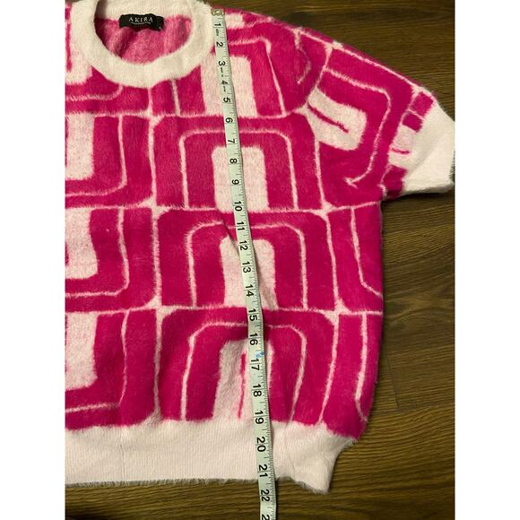 EUC Akira PENELOPE FUZZY KNIT SHORT SLEEVE SWEATER sz: XL - Picture 11 of 12